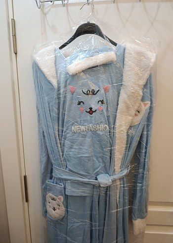 Nakışlı Uzun Mavi Kadın Sabahlık - Görsel 2