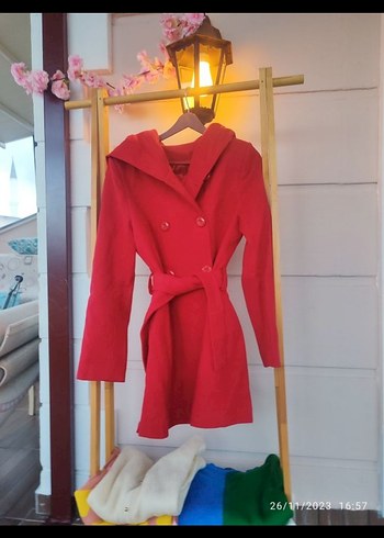 Kemerli Kırmızı Kadın Kaban - Görsel 8