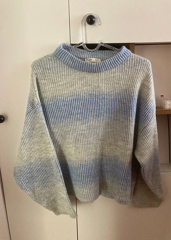 Pull and Bear Pastel Mavi Beyaz Omber Triko Kazak