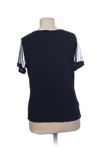 xl Beden PreLoved T-shirt %70 İndirimli.