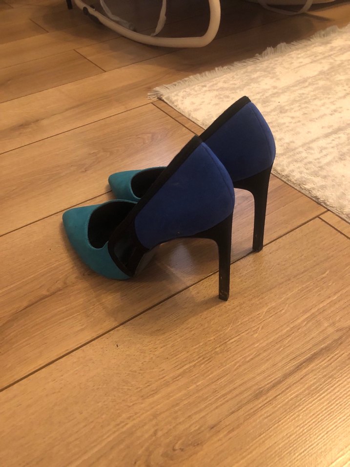 Mavi Süet Stiletto Topuklu Kadın Ayakkabı - Görsel 2