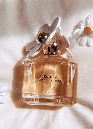 Marc Jacobs daisy