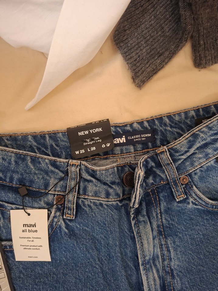 Mavi Yüksek Bel Denim Jean — görsel 3/4