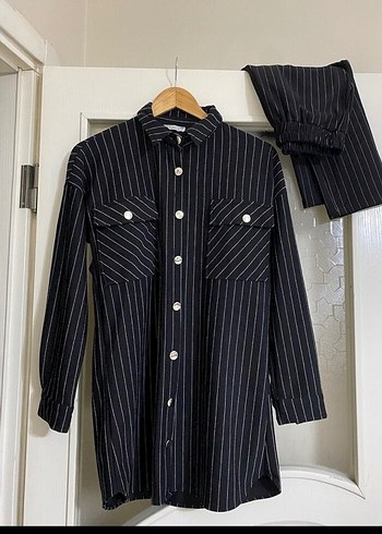 Düğmeli Siyah Çizgili Kadın Denim Takım - Görsel 2