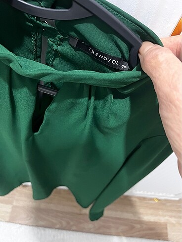 Trendyol & Milla Zümrüt yeşili şifon gömlek