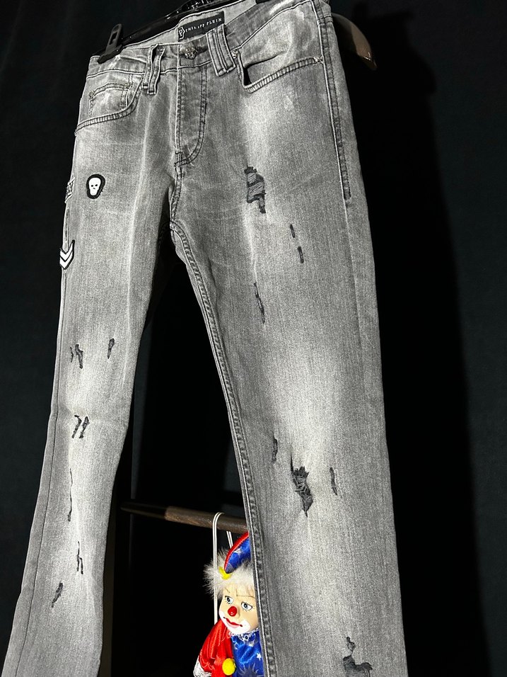 Gri Regular Fit Nakışlı Erkek Kot Pantolon - Görsel 3