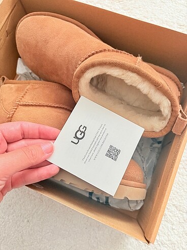 Ugg Ugg bilekten model