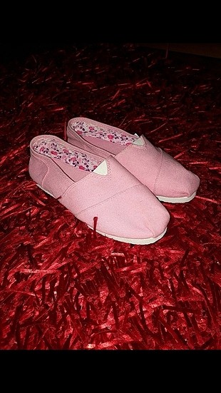 pembe ayakkabı