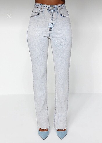 Trendyol & Milla Mavi Yırtmaçlı Yüksek Bel Flare Jeans