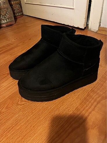 Ugg Siyah UGG