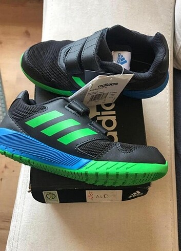 32 Beden Adidas Çocuk Spor Ayakkabı 32 numara