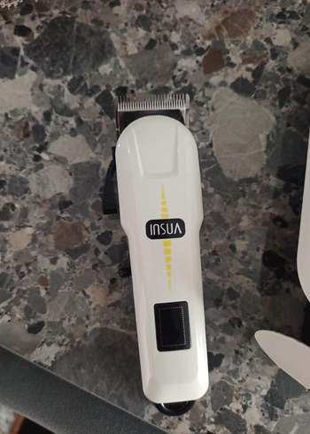 Beyaz ve Gri Insua Tıraş Makinesi