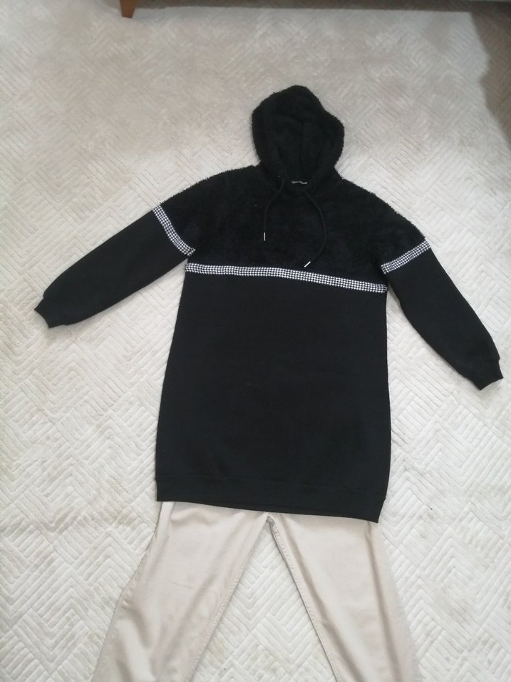 Kapüşonlu Siyah Sweatshirt - Görsel 3