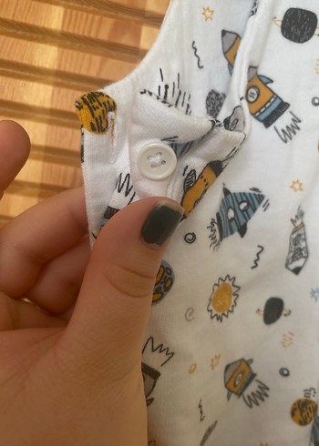 Erkek Çocuk Desenli Askılı Tulum - Görsel 5