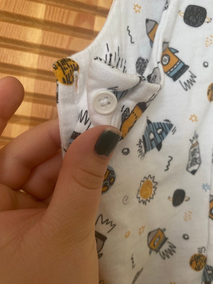 Erkek Çocuk Desenli Askılı Tulum - Görsel 5