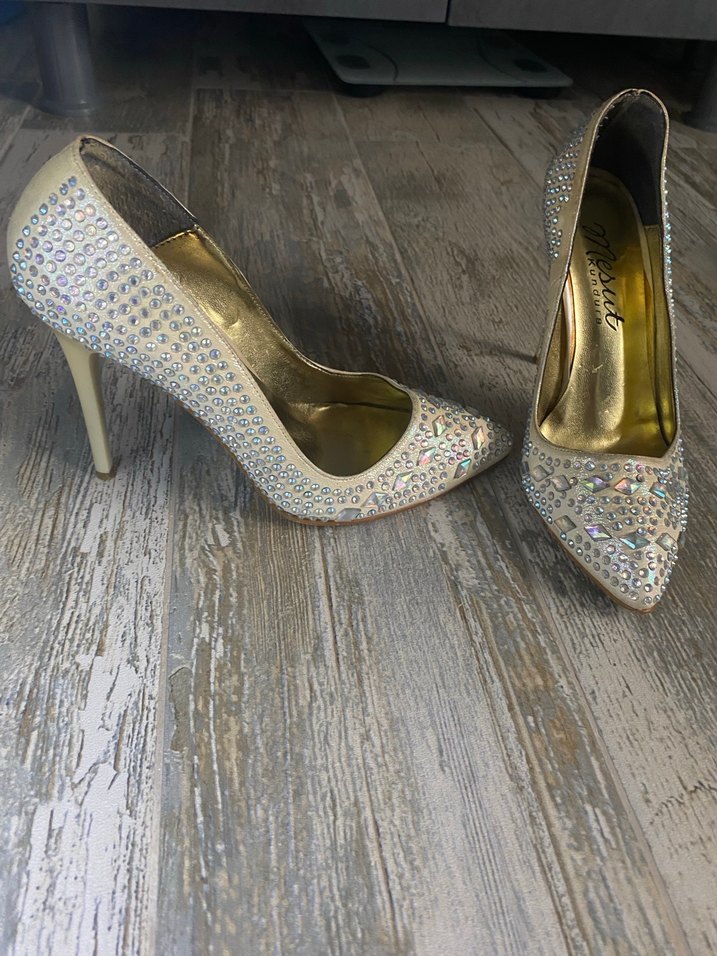 Stiletto - Görsel 2