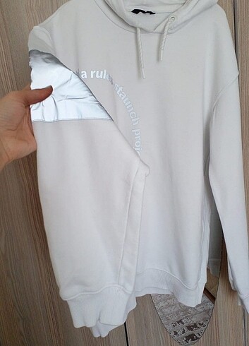 Sweatshirt kapşonlu 