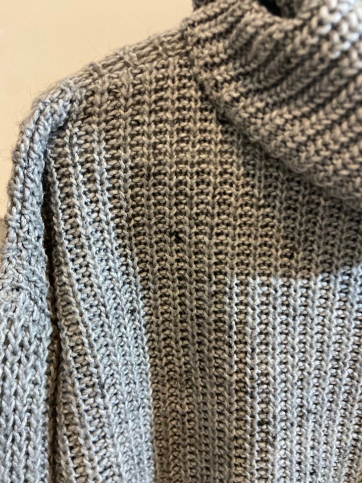 Gri Örme Boğazlı Kadın Kazak - Görsel 2