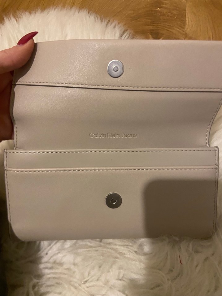 Bej Deri Kadın Cüzdanı - Calvin Klein - Görsel 2