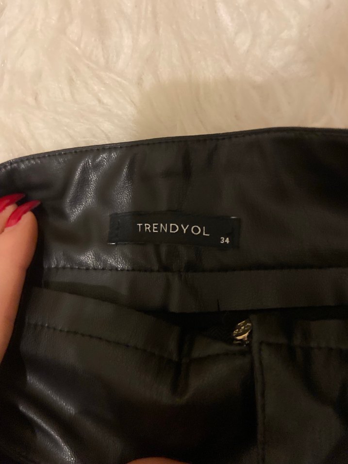 Siyah Deri Mini Etek Fermuar Detaylı - Görsel 4