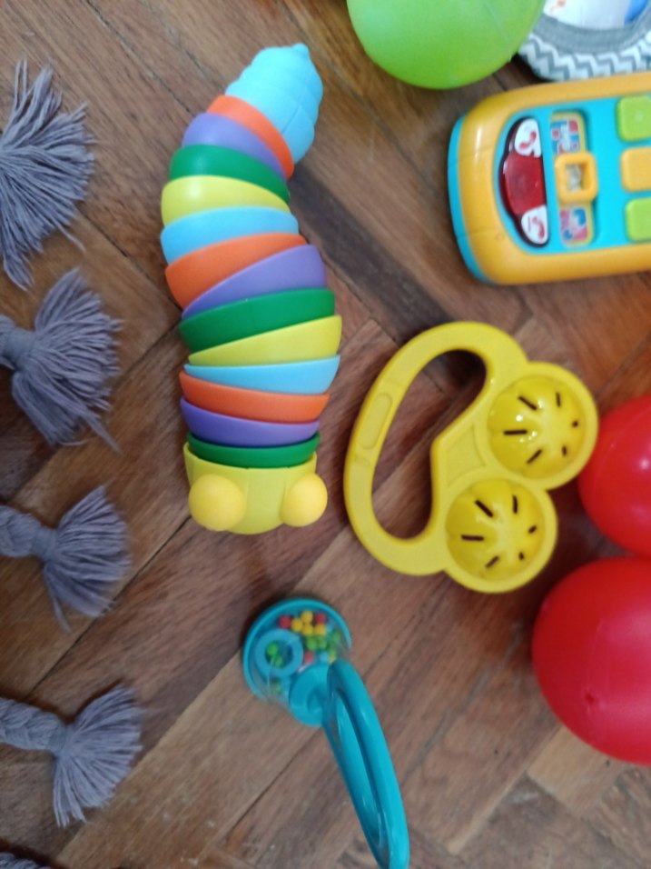 Renkli Diş Kaşıyıcı ve Çıngırak Seti - Görsel 4