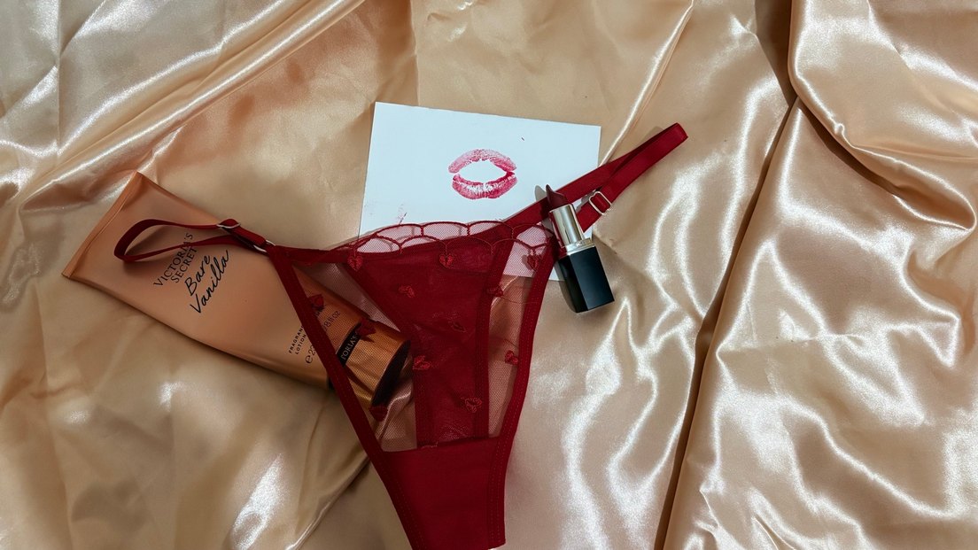 Kırmızı Nakışlı Mini Sütyen - Görsel 3