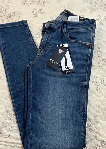 Guess Koyu Mavi Denim Jean