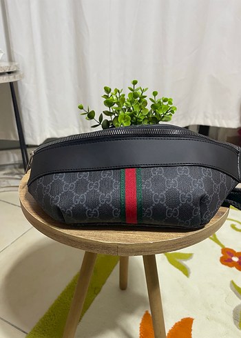 Gucci Monogramli Siyah Capraz Canta
