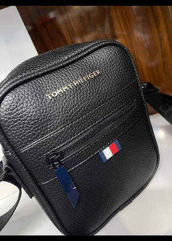 Tommy Hilfiger Siyah Capraz Canta