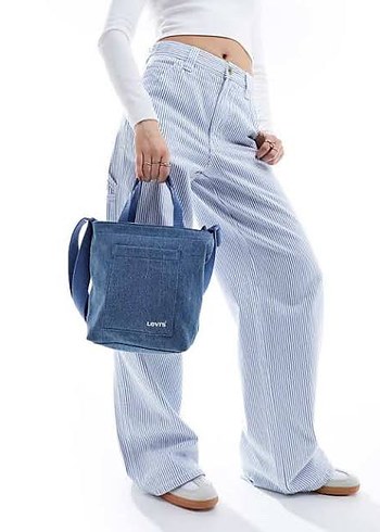 Levis Minimal Tote Bag