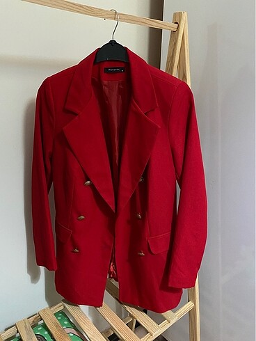 Kırmızı blazer ceket