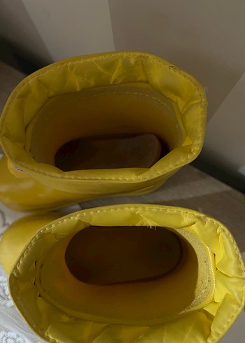 25 Beden sarı Renk Sarı Tokalı Erkek Çocuk Yağmur Çizmesi