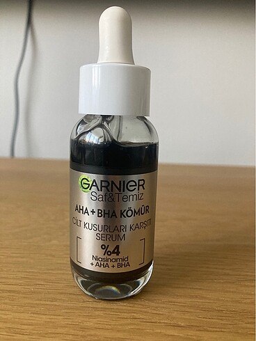 Garnier AHA+BHA Kömür Serum