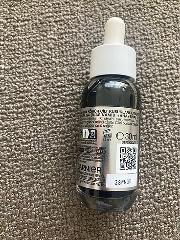  Beden Garnier AHA+BHA Kömür Serum
