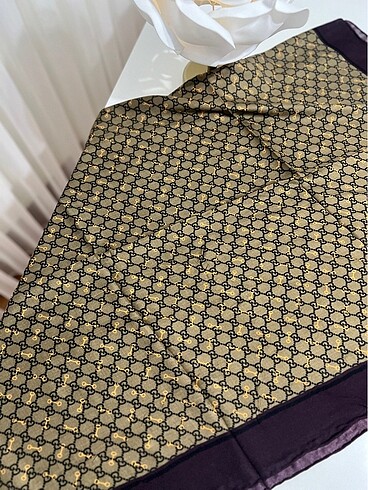  Beden siyah Renk GUCCİ A KALİTE İTHAL YÜN İPEK ŞAL