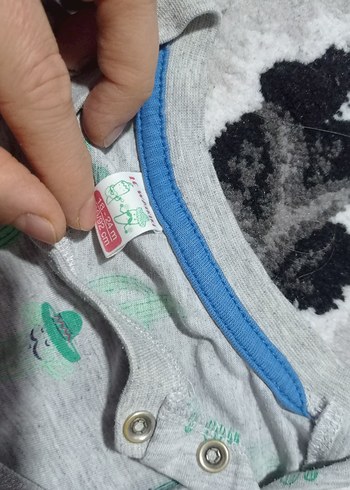 Erkek Çocuk Gri Bağlamalı Tişört - Görsel 6