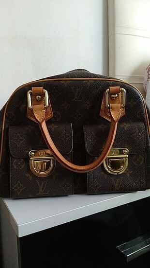 Louis Vuitton canta