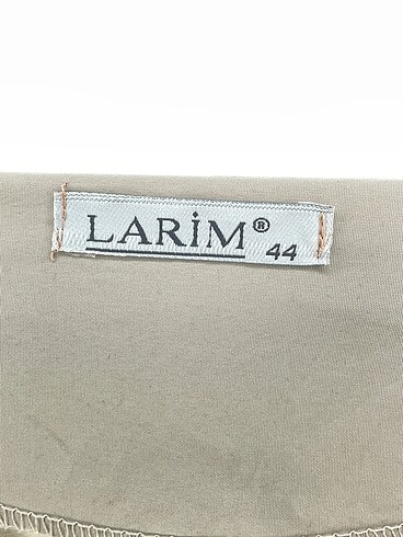 44 Beden çeşitli Renk Diğer Trenchcoat %70 İndirimli.