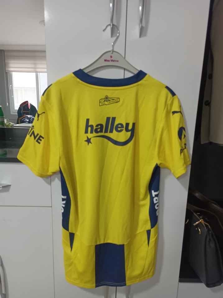 Çubuklu Fenerbahçe Forması S Beden Etiketli - Görsel 4