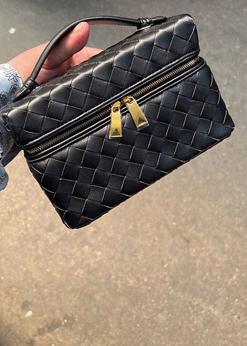Bottega Veneta ürünü