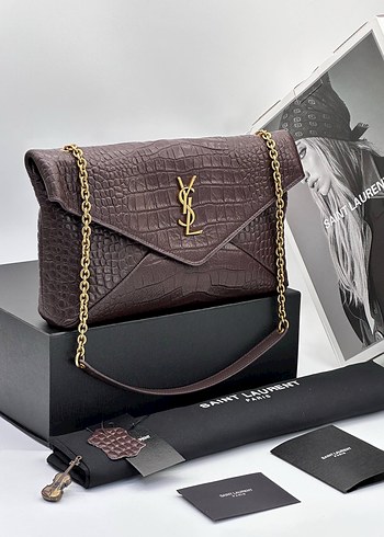 Yves Saint Laurent ürünü