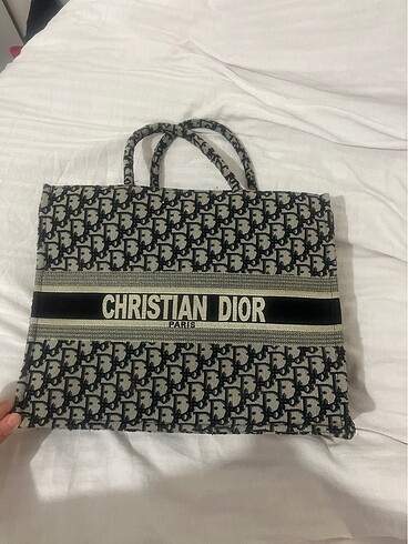  Beden chrıstıan dior paris çanta