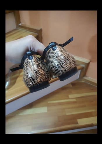 Nine West Kahverengi Yılan Derisi Desenli Babet