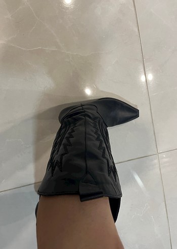 Pelinin Ayakkabıları Cizme