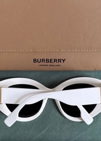 Burberry ürünü