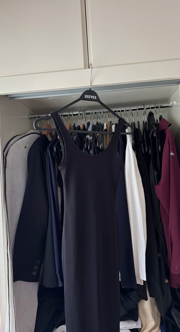 H&M Vücudu Saran Uzun Kolsuz Elbise — görsel 3/6
