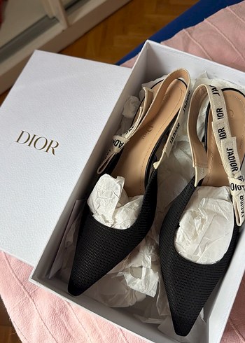 Dior ürünü