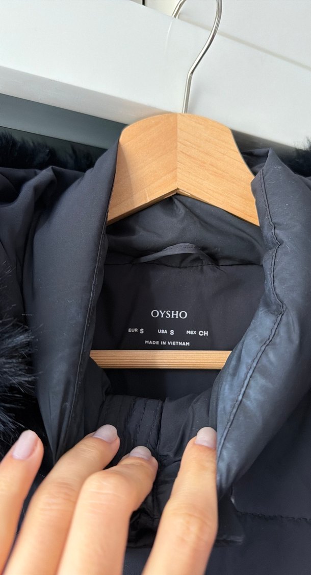 Oysho su gecirmez Primaloft dolgulu Midi Mont — görsel 2/9