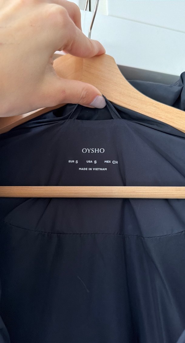 Oysho su gecirmez Primaloft dolgulu Midi Mont — görsel 6/9