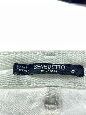 38 Beden beyaz Renk Benetton Jean / Kot %70 İndirimli.